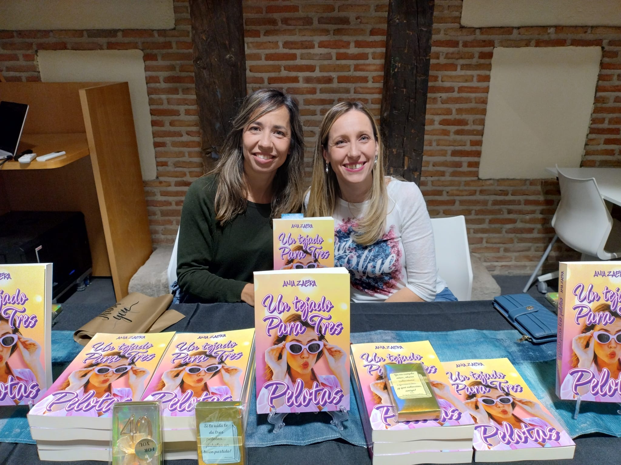 Presentación libro "Un tejado para tres pelotas" de Ania Zaera