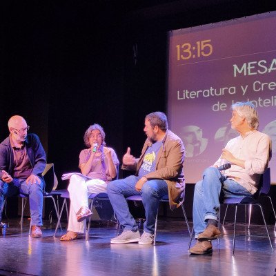 Charla sobre IA en festival literario FELINA'24