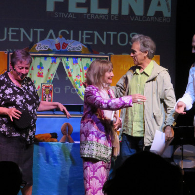 Agradeciendo a Tyl Tyl en el festival literario FELINA'24