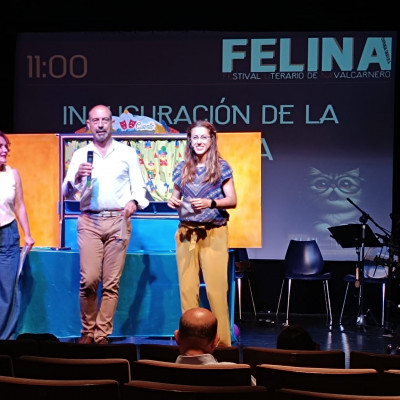 Raquel, José Luis y Alba presentando FELINA'24